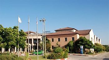 Savyonei-Hagalil Hotel Yesod Hamaala Exterior photo