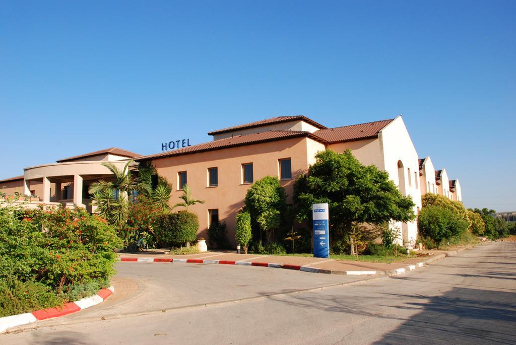 Savyonei-Hagalil Hotel Yesod Hamaala Exterior photo