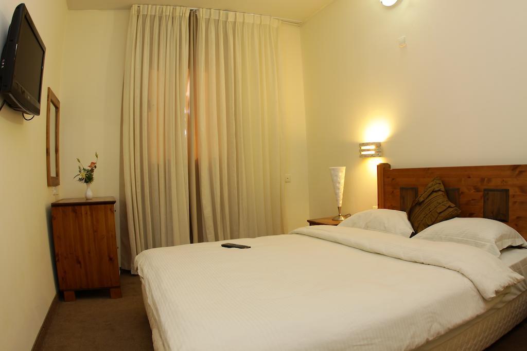 Savyonei-Hagalil Hotel Yesod Hamaala Exterior photo